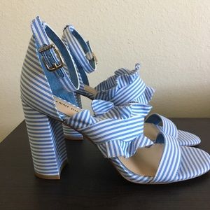 Gianni Bini white & blue striped sandal